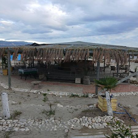 Zulu Beach Tenda Vlore Exterior photo